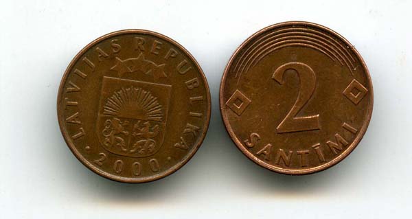 Монета 2 сентима 2000г Латвия