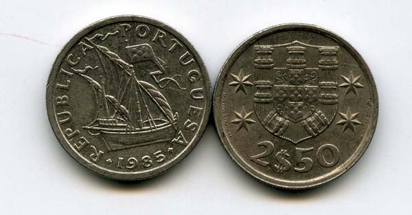 Монета 2,5 эскудо 1985г Португалия