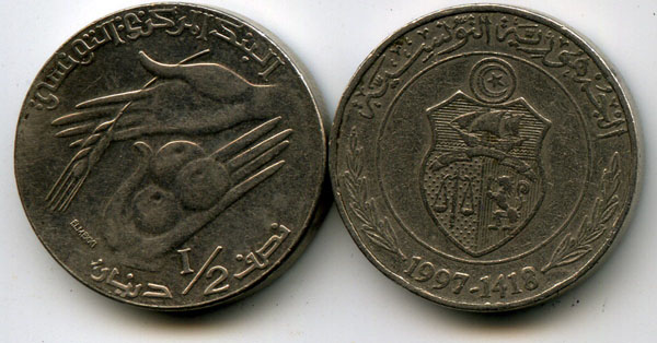 Монета 1/2 динара 1997г Тунис